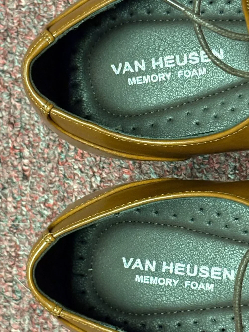 Van Heusen Men's Size 9M Brown Garrett Cognac Memory Foam Oxford Dress Shoes NEW - Picture 2 of 4